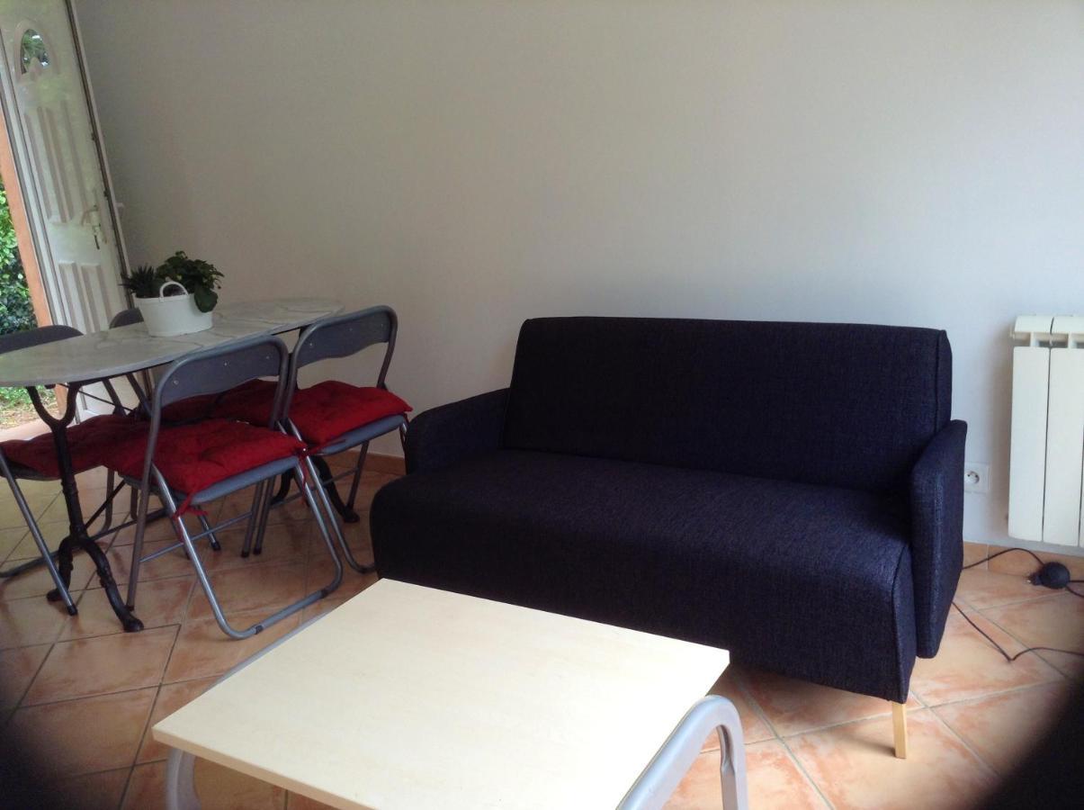 Charmant Appartement A Le Muy Avec Terrasse Et Jardin Exteriér fotografie