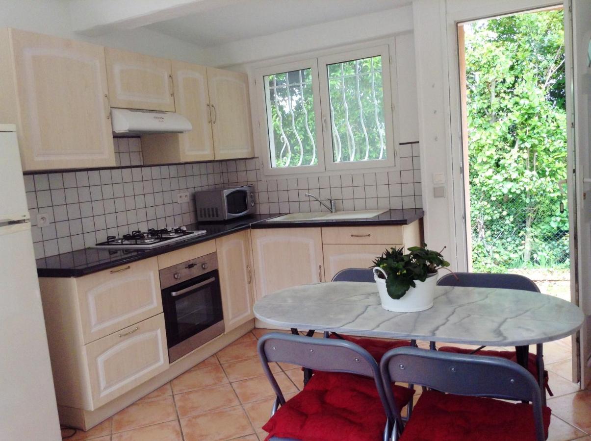 Charmant Appartement A Le Muy Avec Terrasse Et Jardin Exteriér fotografie